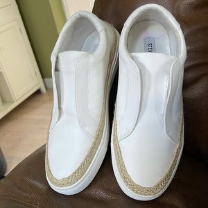 White brand new, Steve Madden 8 1/2